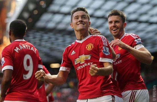 角色设定以 角色设定以